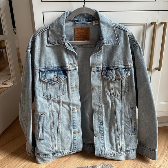 Levi’s Premium 90’s Trucker Jacket - Picture 2 of 8